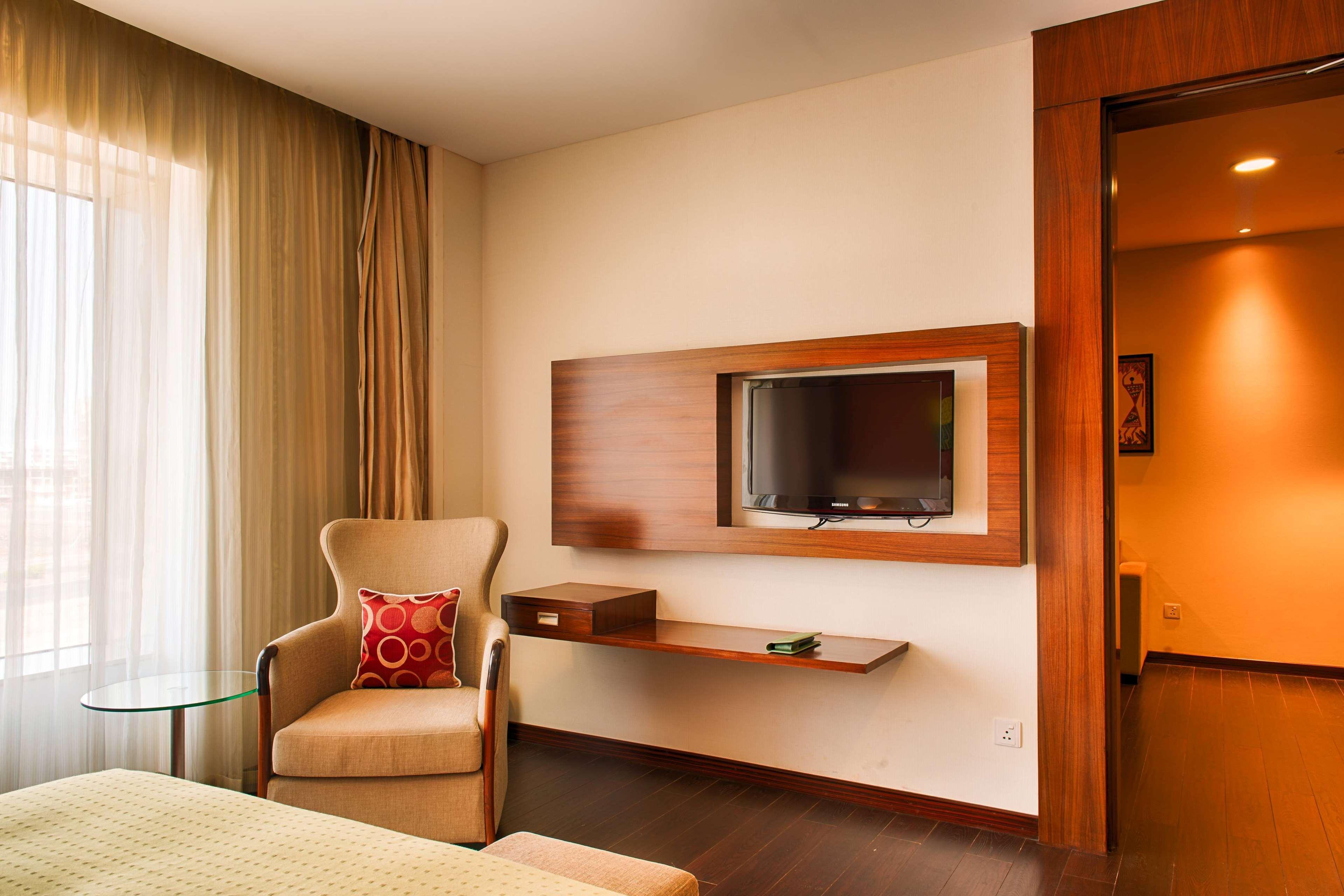 Ramada Plaza By Wyndham Pune Hinjewadi Dāpuri Εξωτερικό φωτογραφία