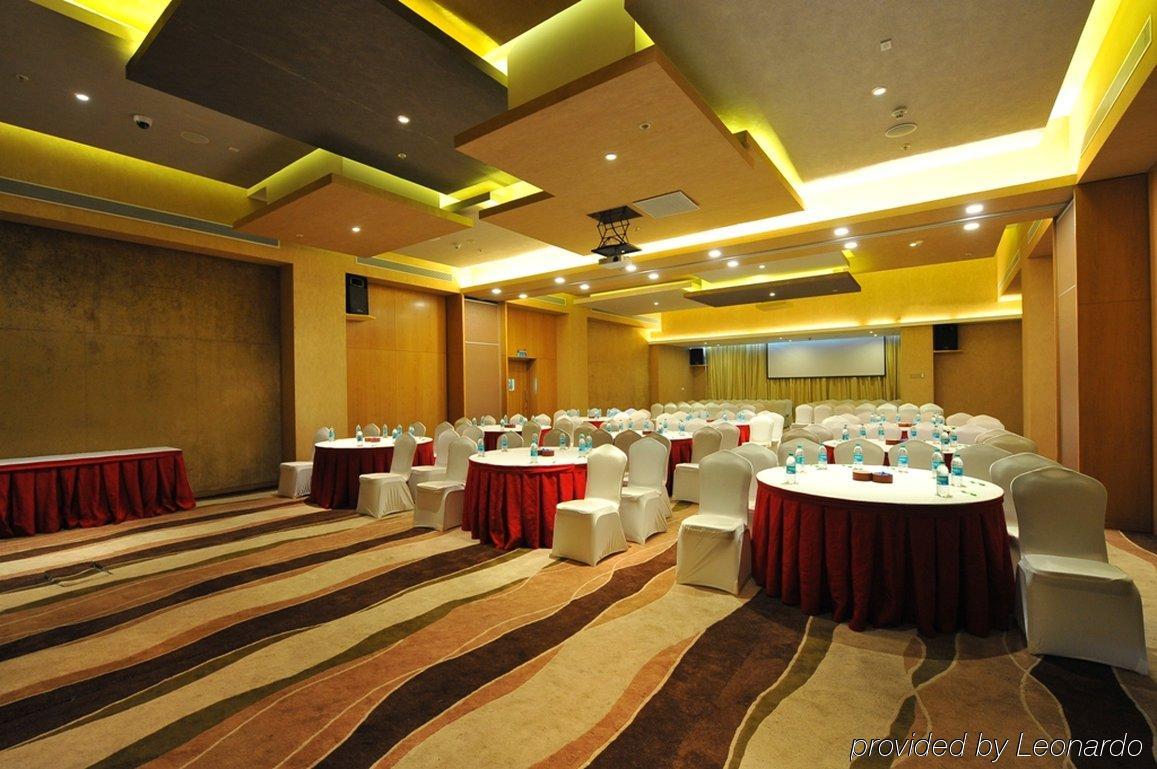 Ramada Plaza By Wyndham Pune Hinjewadi Dāpuri Εξωτερικό φωτογραφία