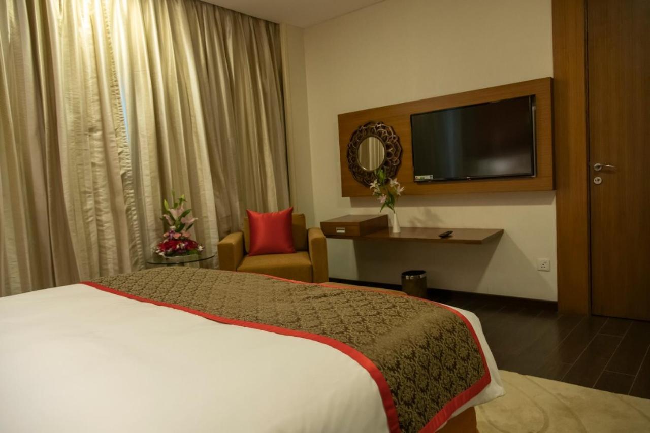 Ramada Plaza By Wyndham Pune Hinjewadi Dāpuri Εξωτερικό φωτογραφία